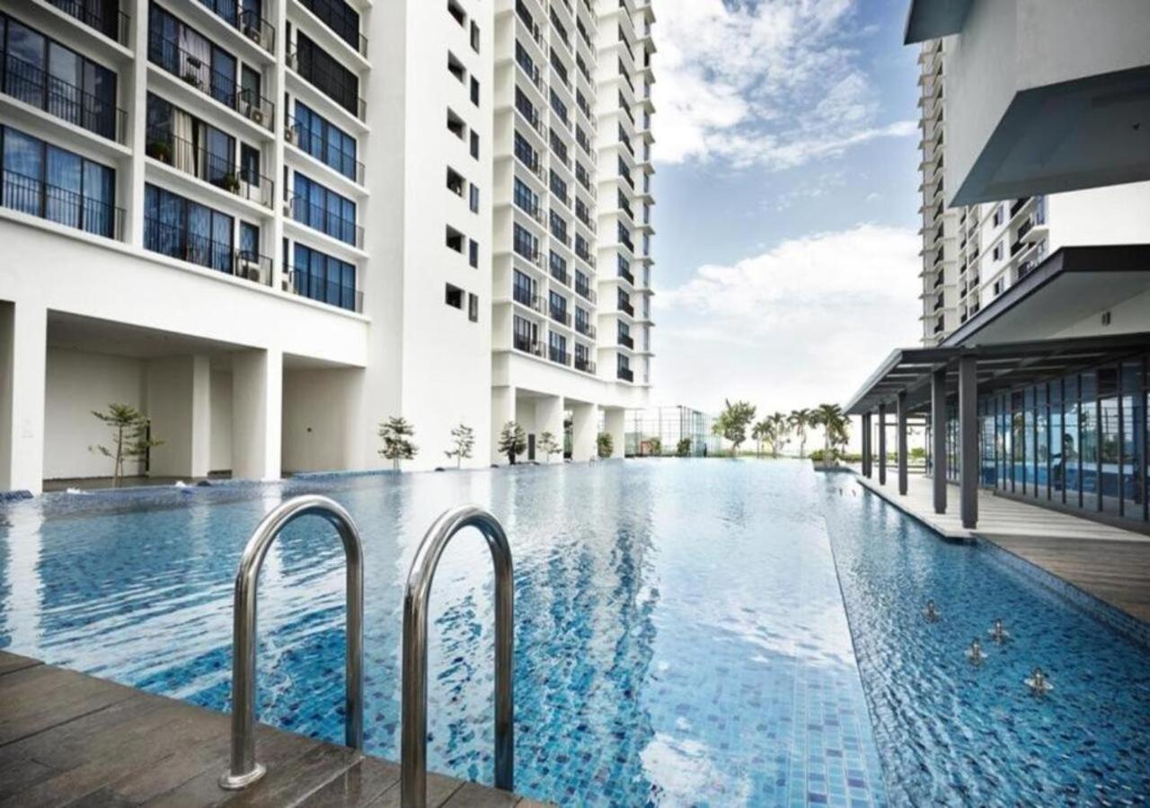 Peanut Butter Homestay #Trefoil Setia City 세티아 알람 외부 사진